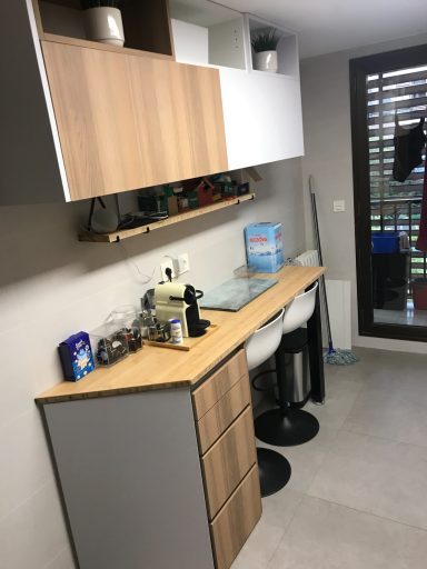 MOSTRADOR COCINA con puerta chaflan y cajones