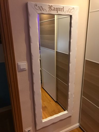 ESPEJO PERSONALIZADO EN MADERA MACIZA LACADO