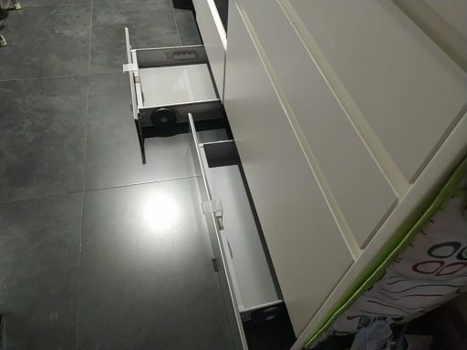 CAJONES CON RUEDAS ZOCALO